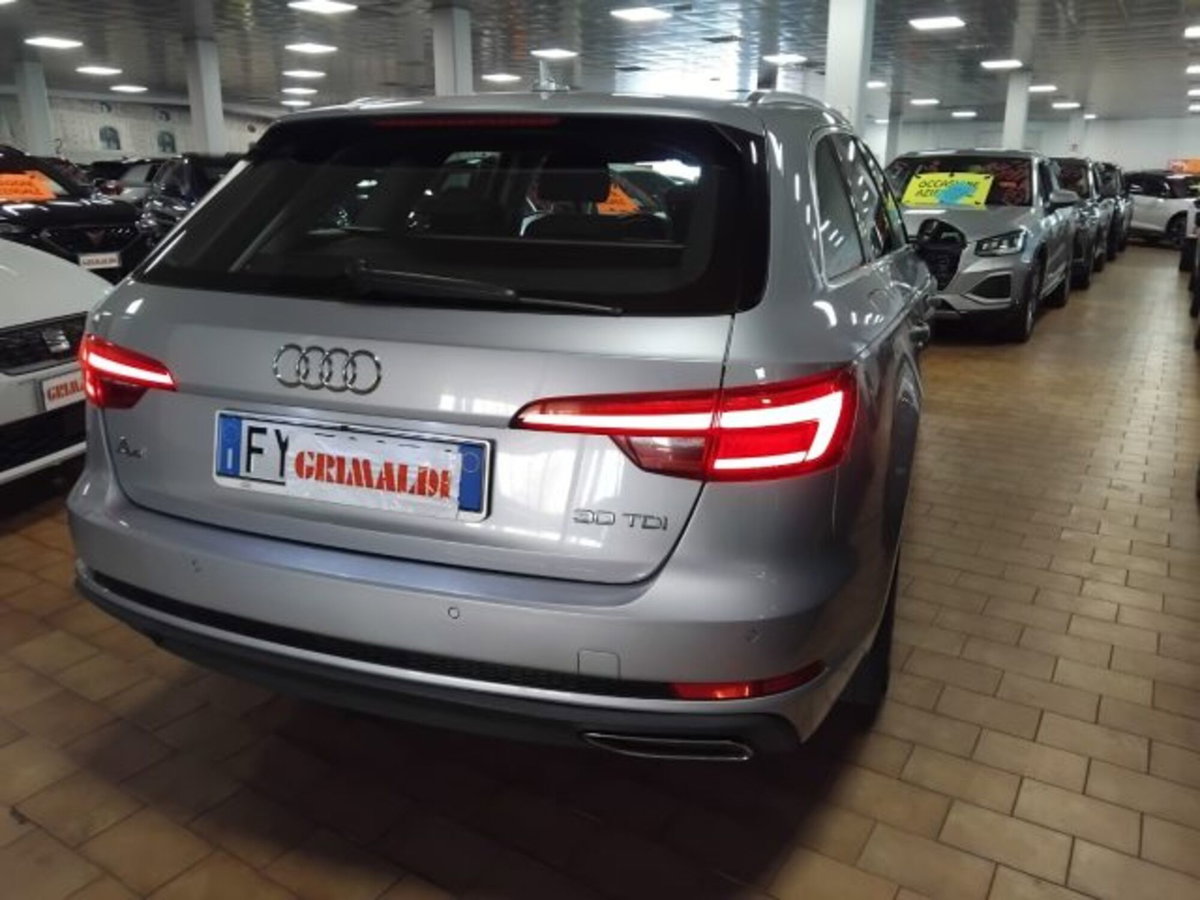 Audi A4 Avant 30 TDI S tronic Sport (6)