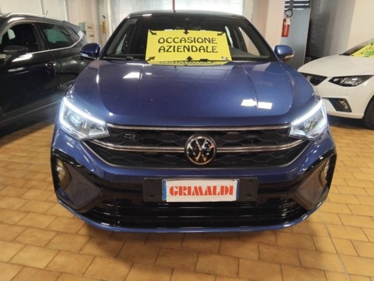 Volkswagen Taigo 1.0 tsi R-Line 115cv (2)
