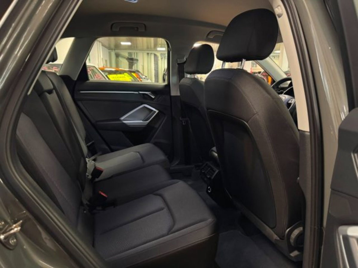 Audi Q3 35 TDI quattro S tronic Business Advanced (10)