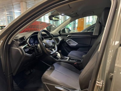 Audi Q3 35 TDI quattro S tronic Business Advanced (14)