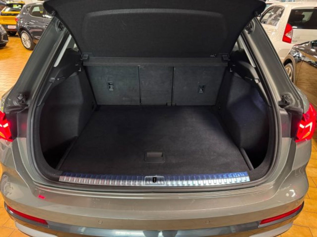 Audi Q3 35 TDI quattro S tronic Business Advanced (8)