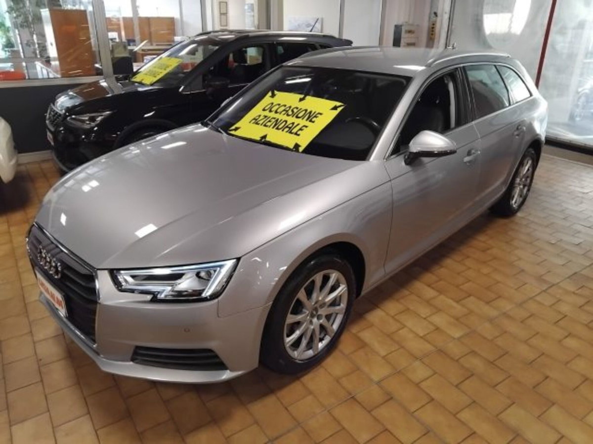 Audi A4 Avant 30 TDI S tronic Business (4)