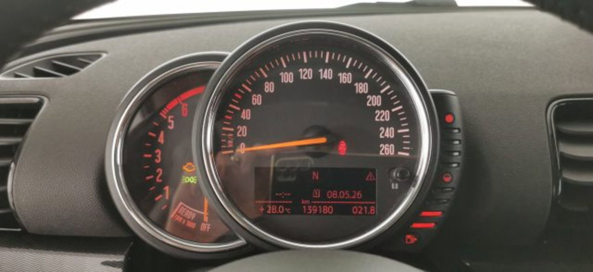 MINI Mini Clubman 2.0 Cooper D Untold Clubman (10)