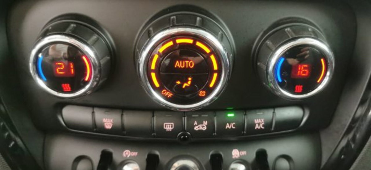 MINI Mini Clubman 2.0 Cooper D Untold Clubman (12)