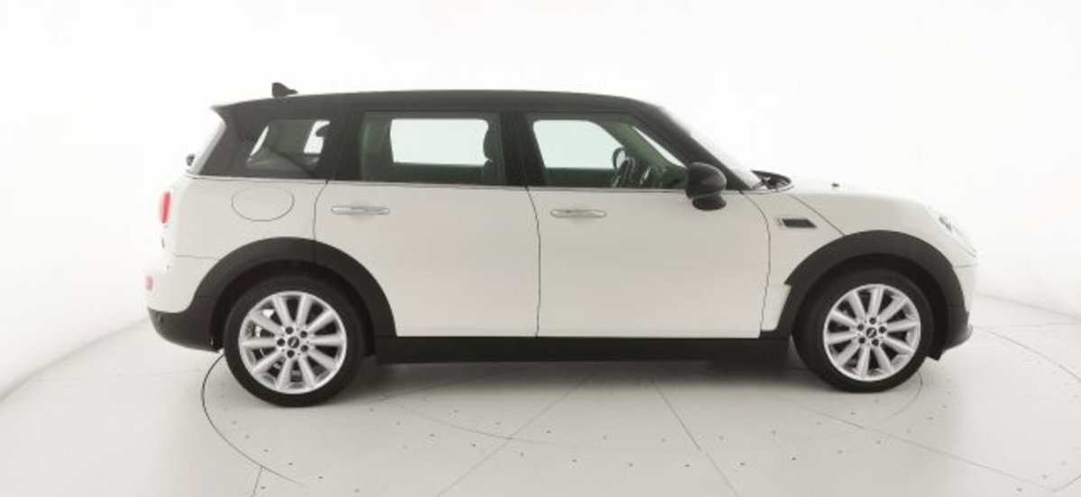 MINI Mini Clubman 2.0 Cooper D Untold Clubman (8)