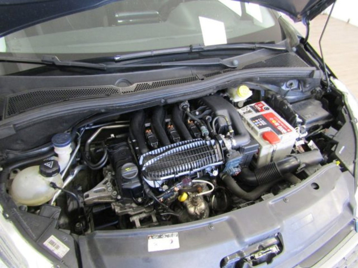 Peugeot 208 VTi 82 CV 5 porte Access (17)