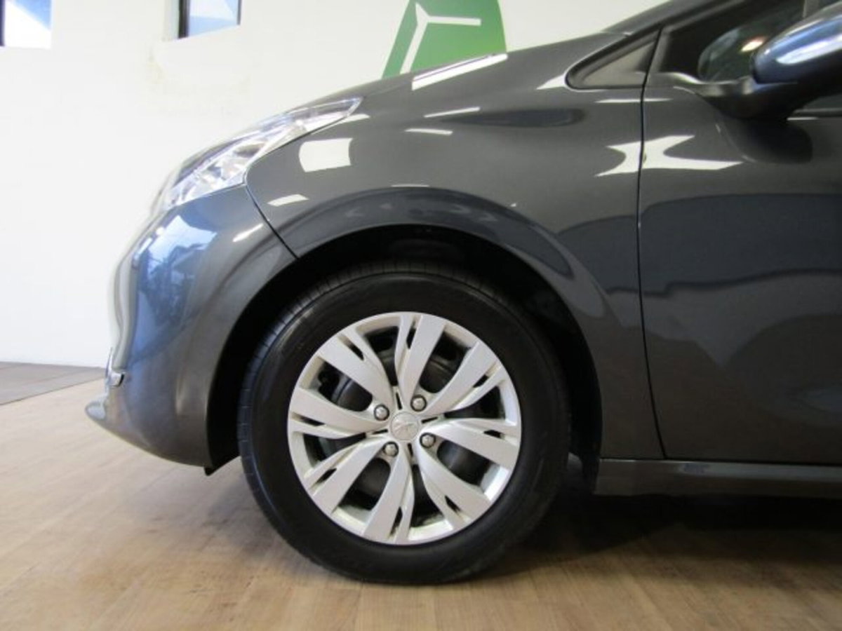 Peugeot 208 VTi 82 CV 5 porte Access (5)