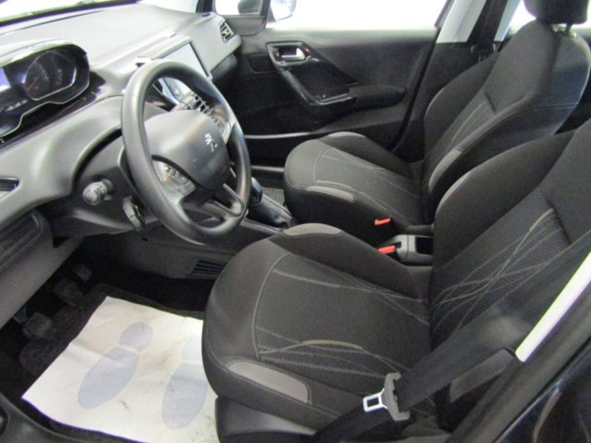 Peugeot 208 VTi 82 CV 5 porte Access (6)