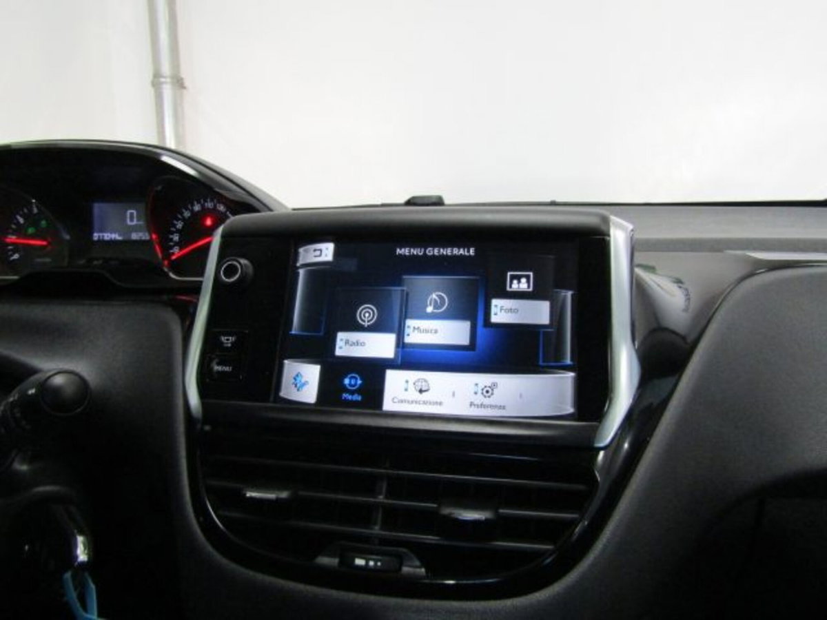Peugeot 208 VTi 82 CV 5 porte Access (8)