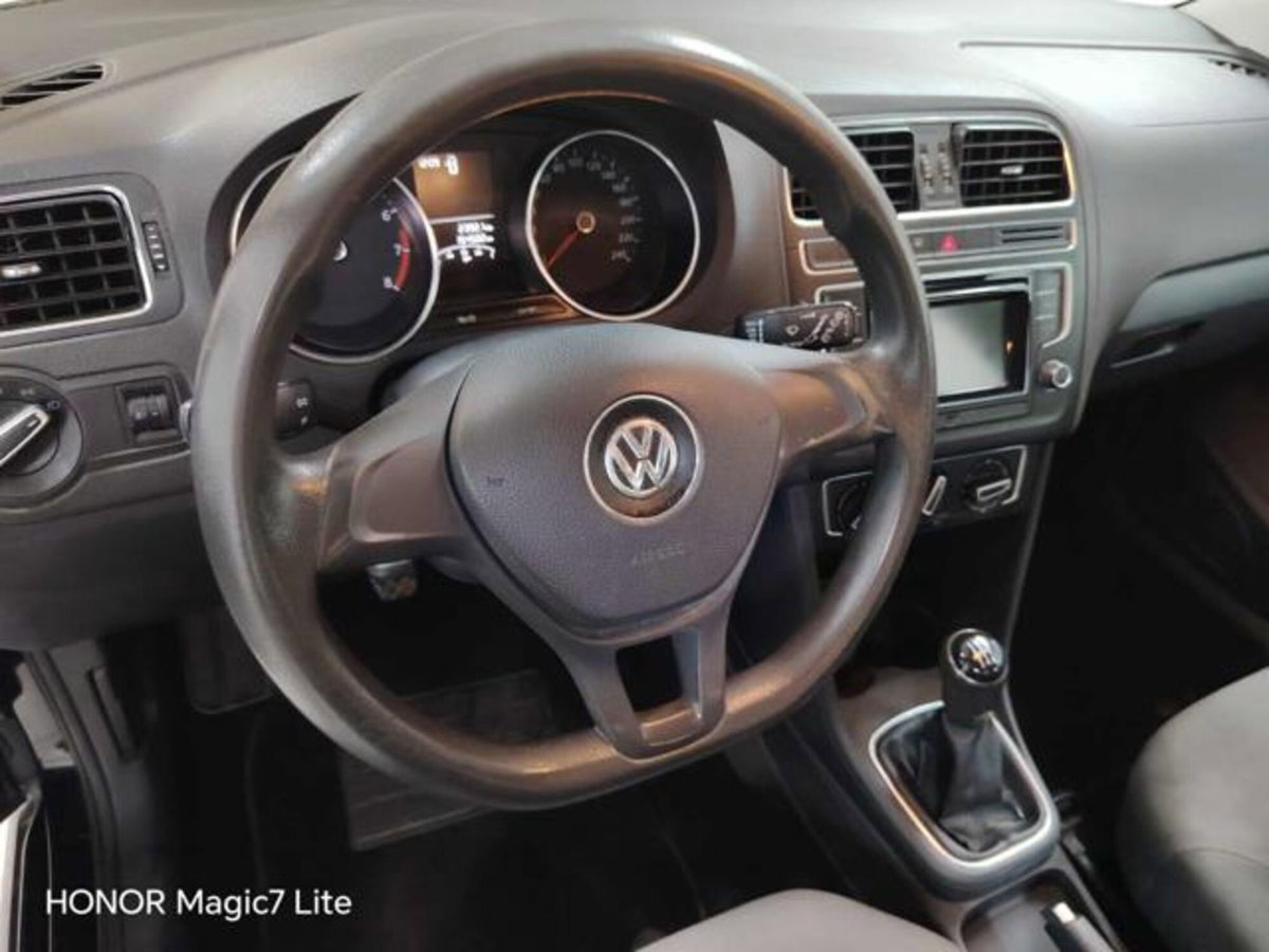 Volkswagen Polo 1.0 MPI 75 CV 5p. Comfortline (5)