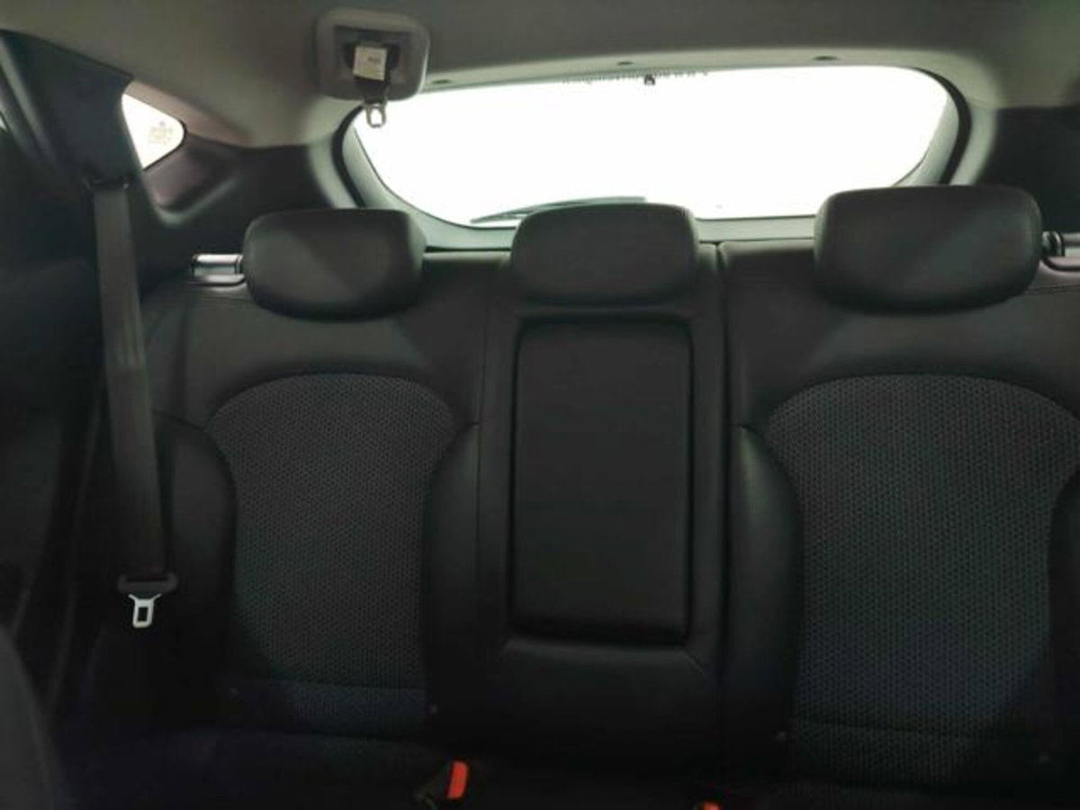 Hyundai ix35 1.7 CRDi 2WD Comfort (5)