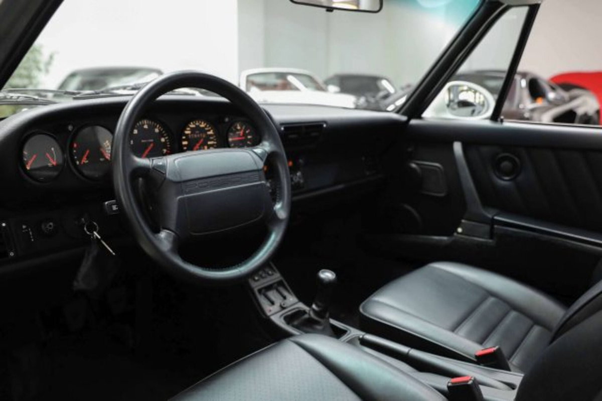 Porsche 911 Cabrio Carrera 4 (8)