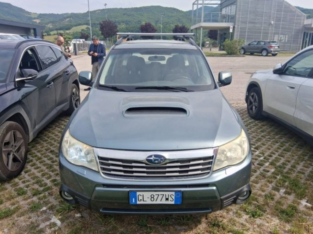 Subaru Forester 2.0D XS VQ (2)