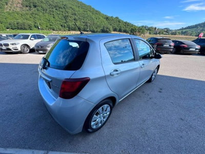Toyota Yaris 1.0 5 porte Active (5)