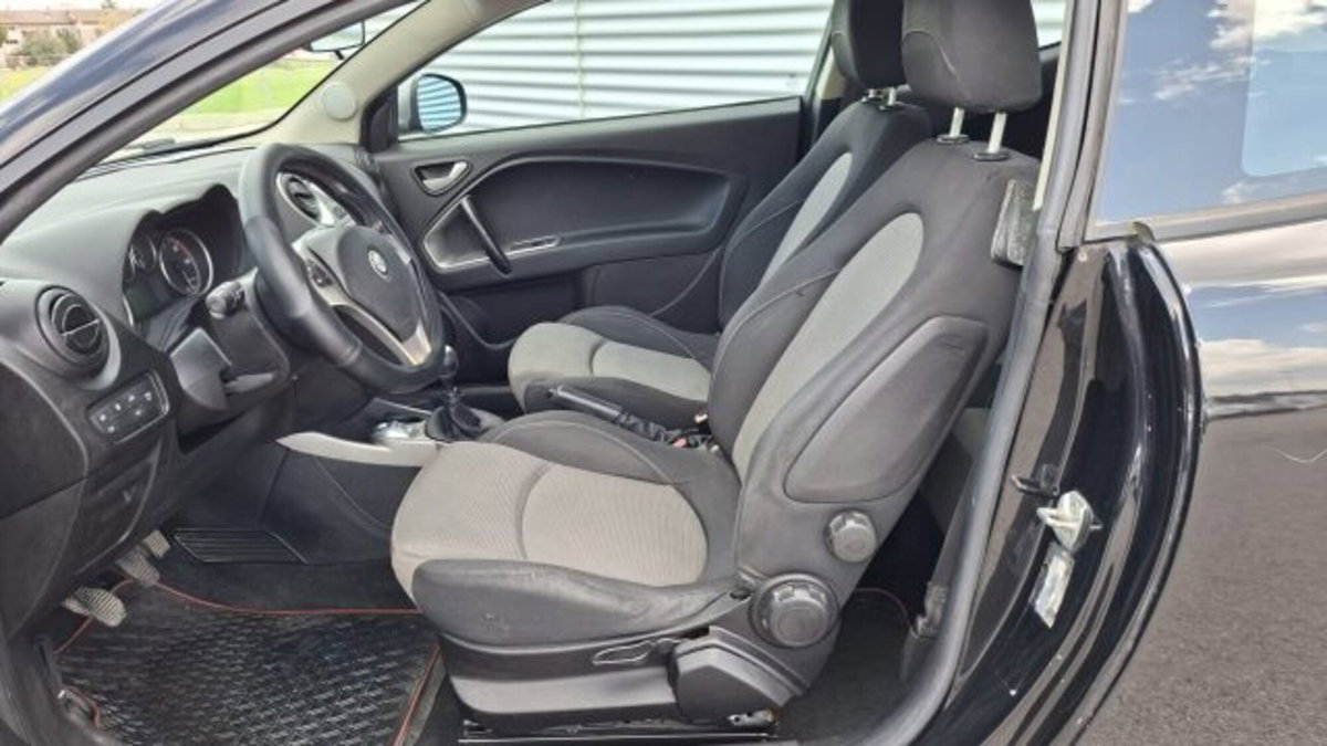 Alfa Romeo MiTo 1.3 JTDm-2 95 CV S&S Distinctive (10)