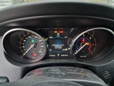Jaguar F-Pace 2.0 D 180 CV AWD R-Sport (13)