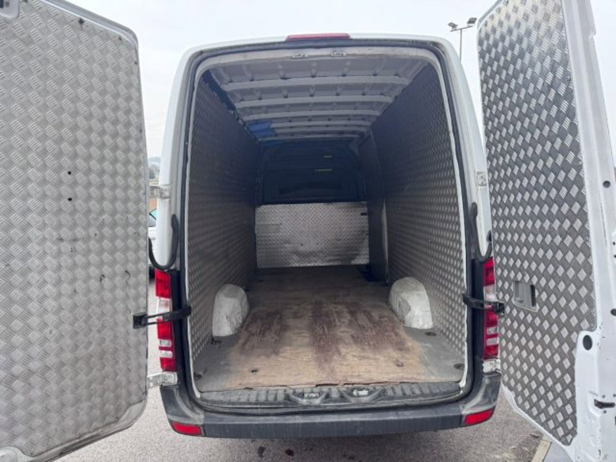 Mercedes-Benz Sprinter T32/32 313 CDI Cabinato (17)