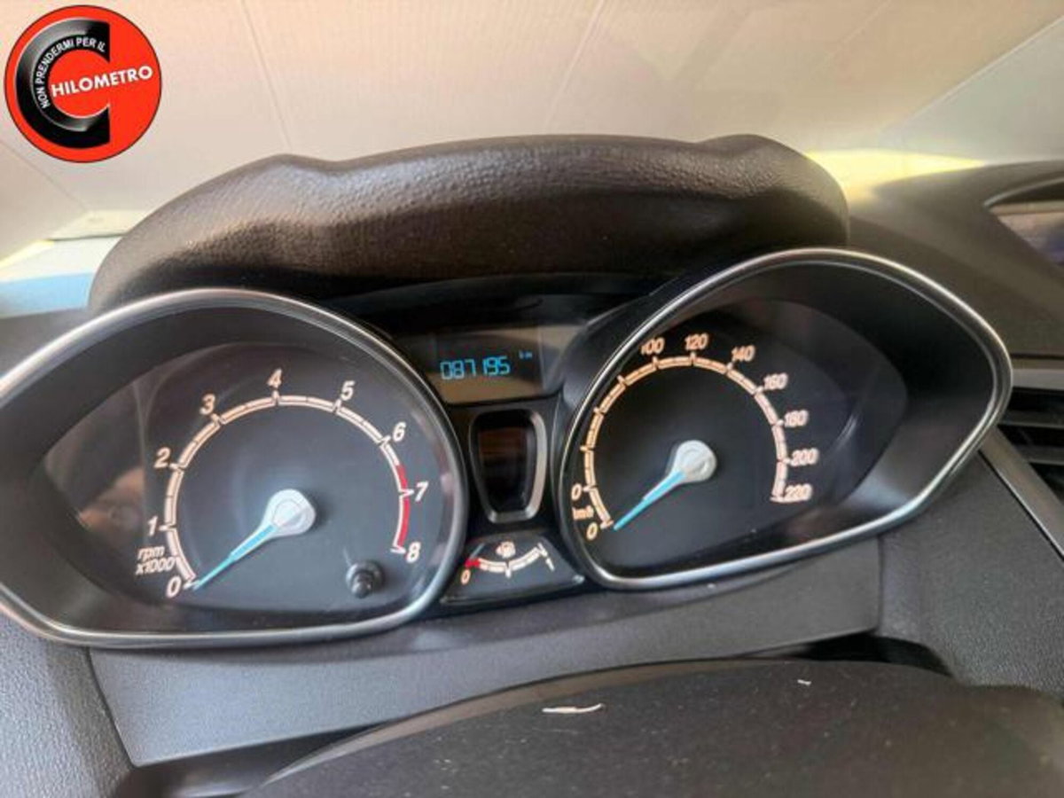 Ford Fiesta 1.0 80CV 5 porte (7)