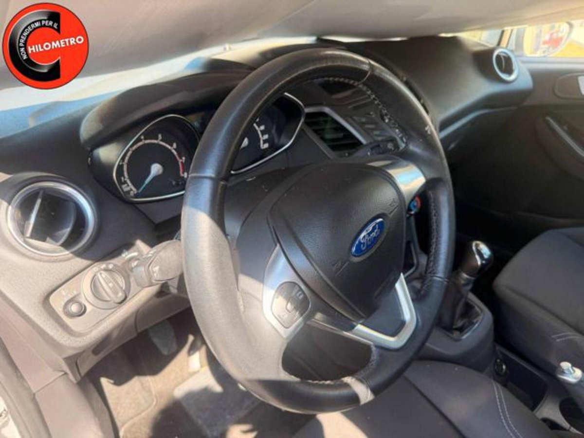 Ford Fiesta 1.0 80CV 5 porte (9)