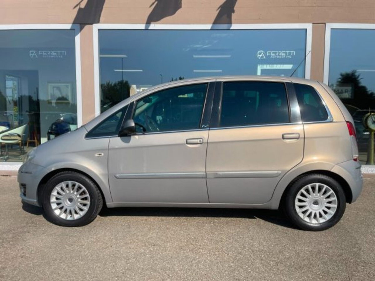 Lancia Musa 1.4 16V Poltrona Frau