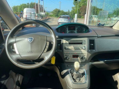 Lancia Musa 1.4 16V Poltrona Frau (12)