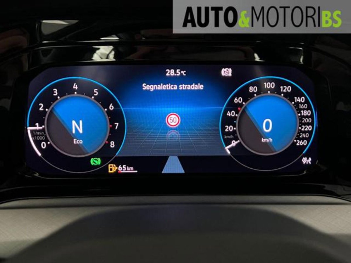Volkswagen Golf 1.5 eTSI 150 CV EVO ACT DSG Life (13)