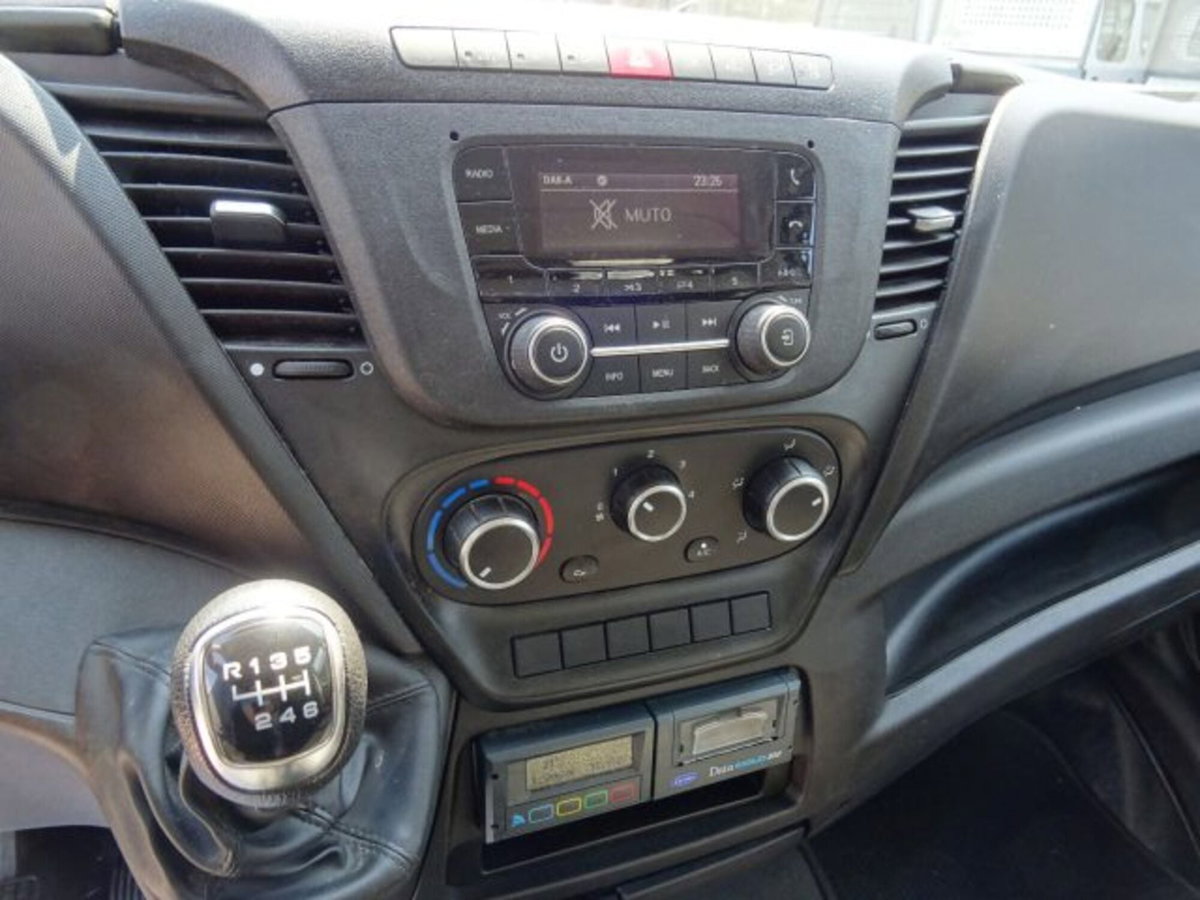 Iveco Daily Telaio 35C16H BTor 3.0 HPT PLM-RG Cabinato (11)