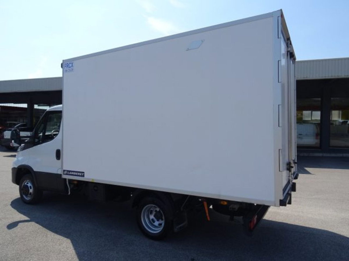 Iveco Daily Telaio 35C16H BTor 3.0 HPT PLM-RG Cabinato (6)