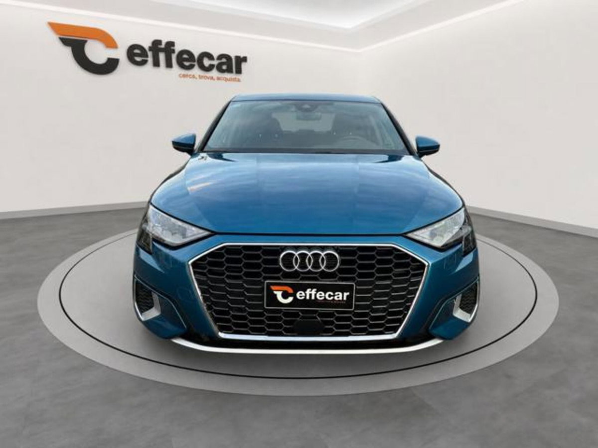 Audi A3 Sportback 35 TFSI S tronic Business Advanced (2)