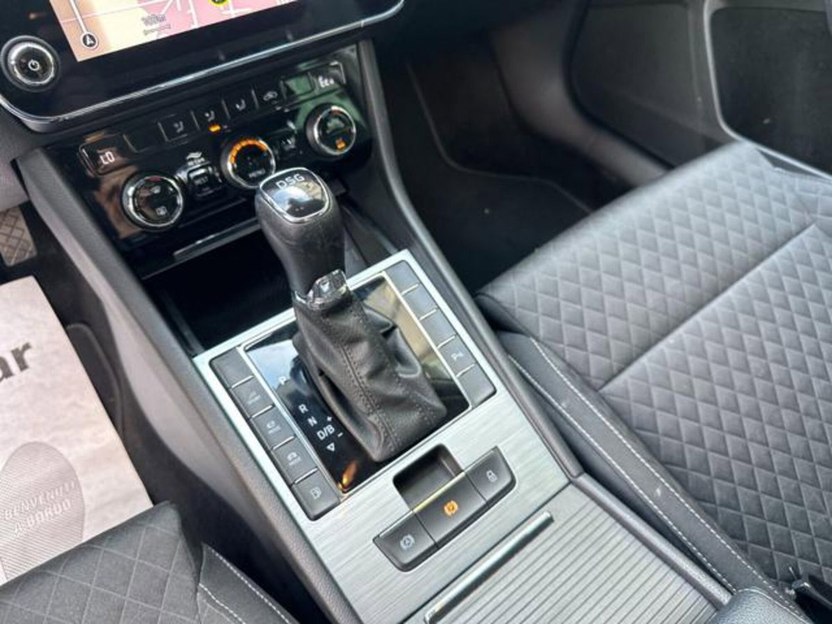 Skoda Superb Station Wagon 1.4 TSI Plug-In Hybrid DSG Wagon Executive (11)