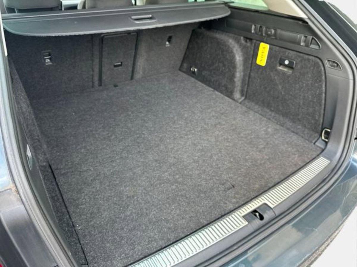 Skoda Superb Station Wagon 1.4 TSI Plug-In Hybrid DSG Wagon Executive (14)