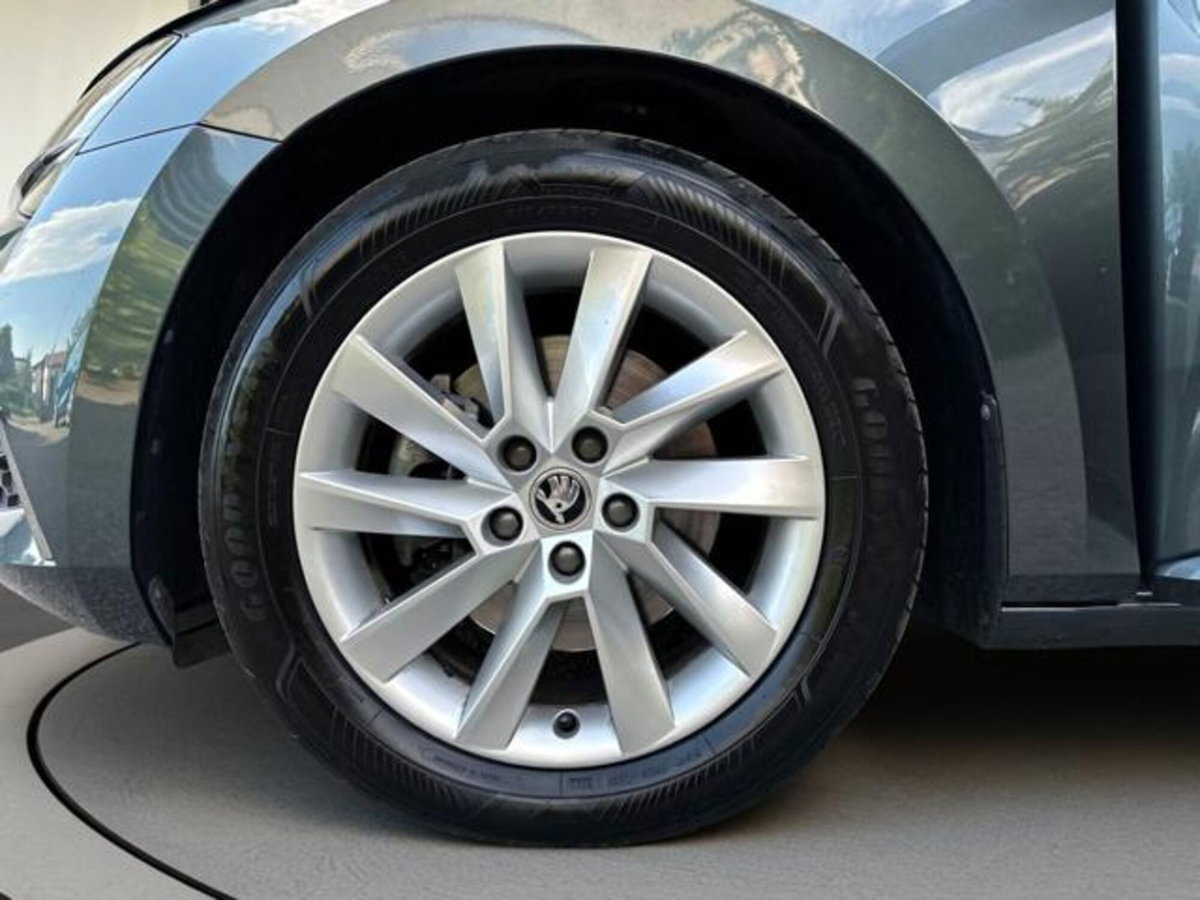 Skoda Superb Station Wagon 1.4 TSI Plug-In Hybrid DSG Wagon Executive (15)