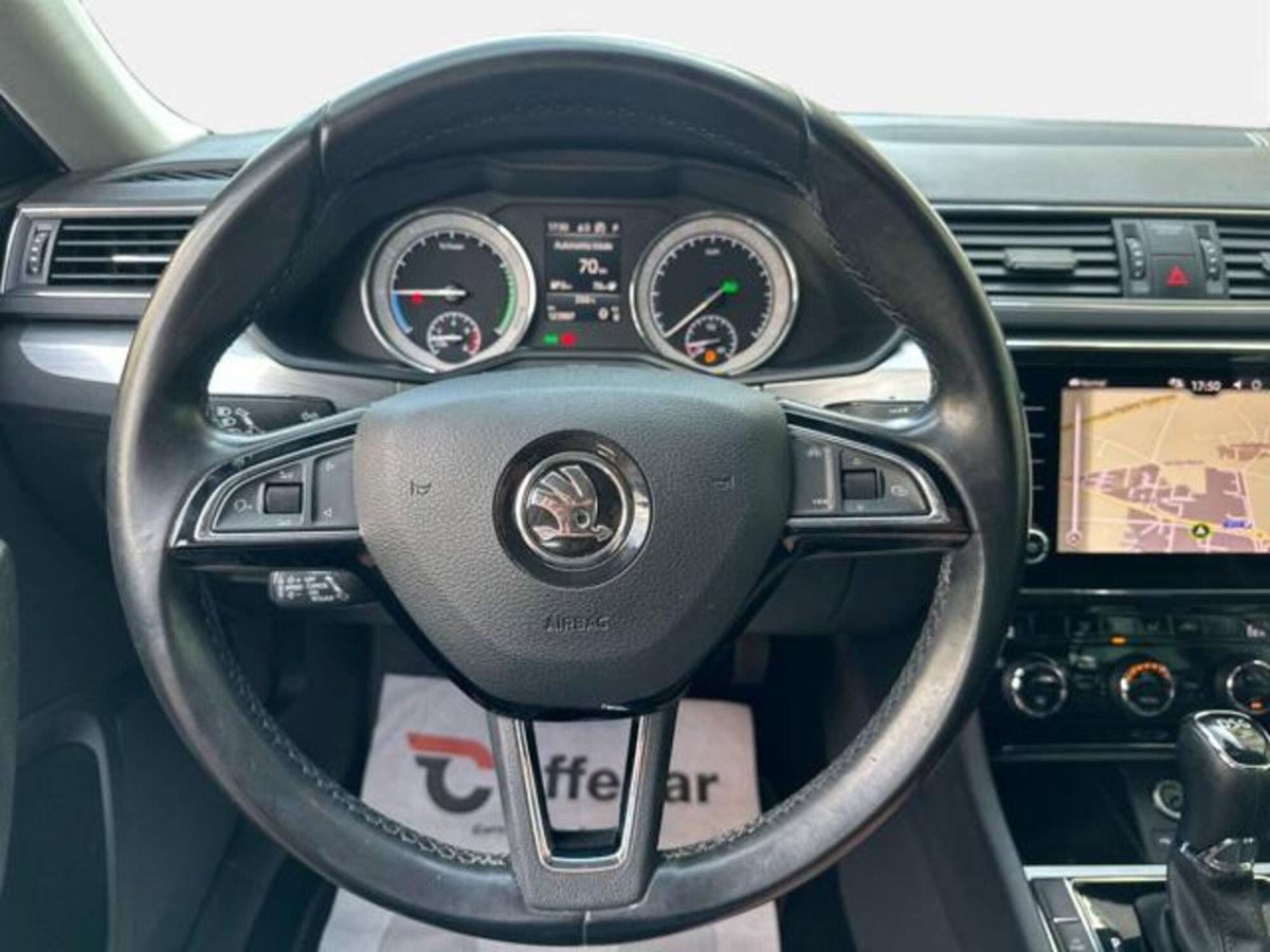 Skoda Superb Station Wagon 1.4 TSI Plug-In Hybrid DSG Wagon Executive (8)