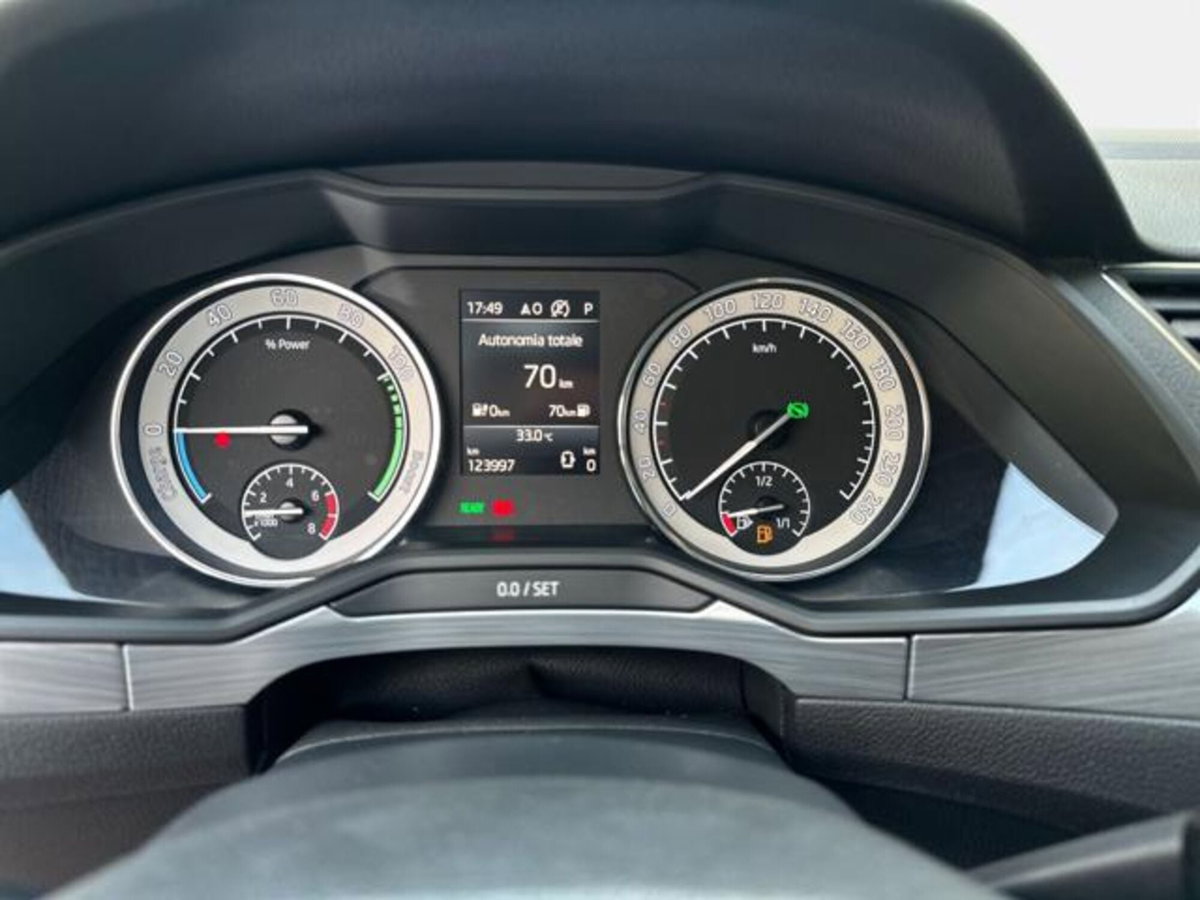 Skoda Superb Station Wagon 1.4 TSI Plug-In Hybrid DSG Wagon Executive (9)