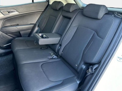Kia Sportage 1.6 CRDi MHEV Business (13)