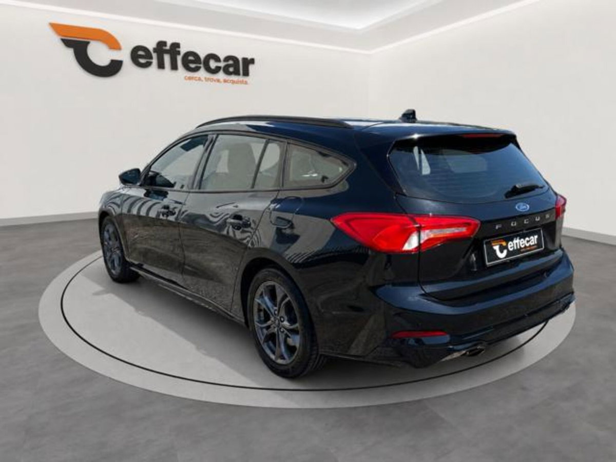 Ford Focus Station Wagon 1.5 EcoBlue 120 CV SW ST-Line X (4)