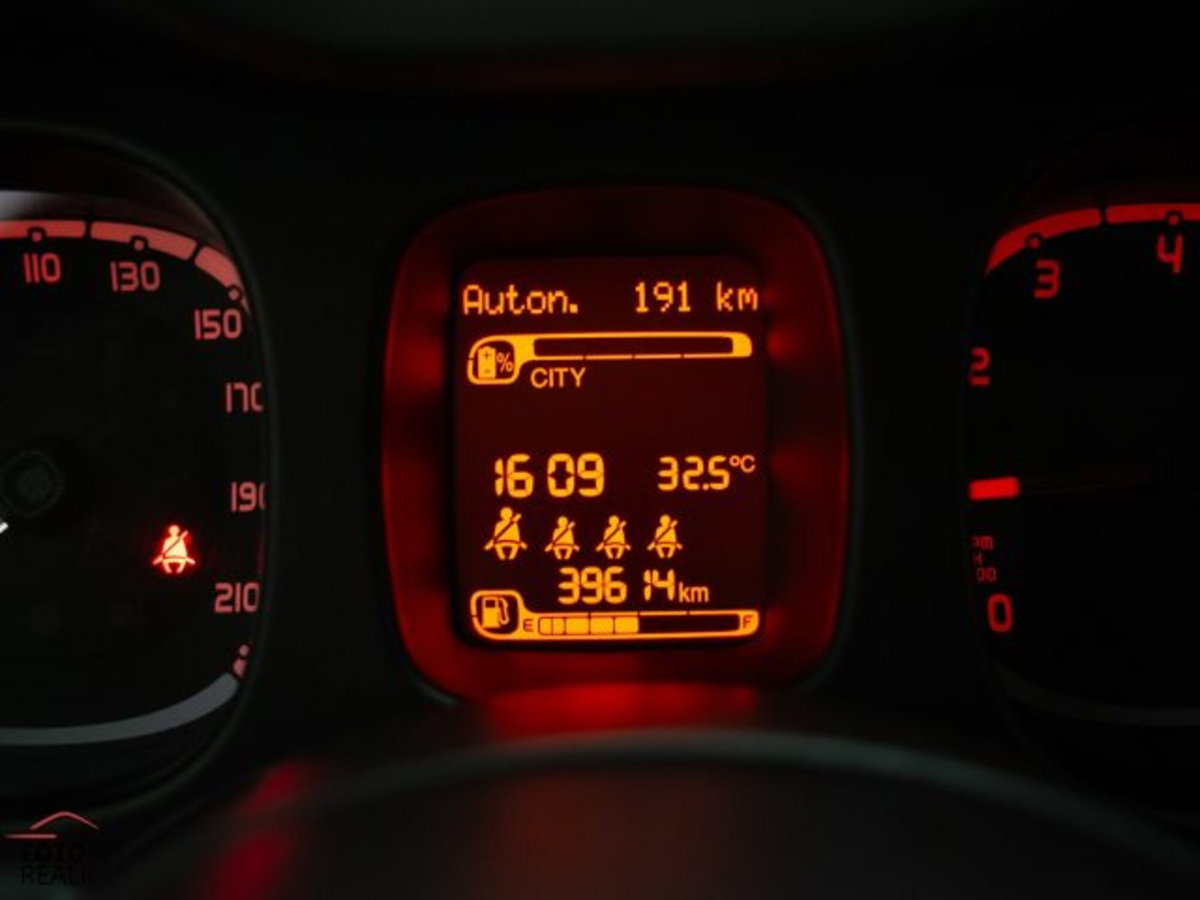 Fiat Panda 1.0 firefly hybrid s&s 70cv 5p.ti (13)