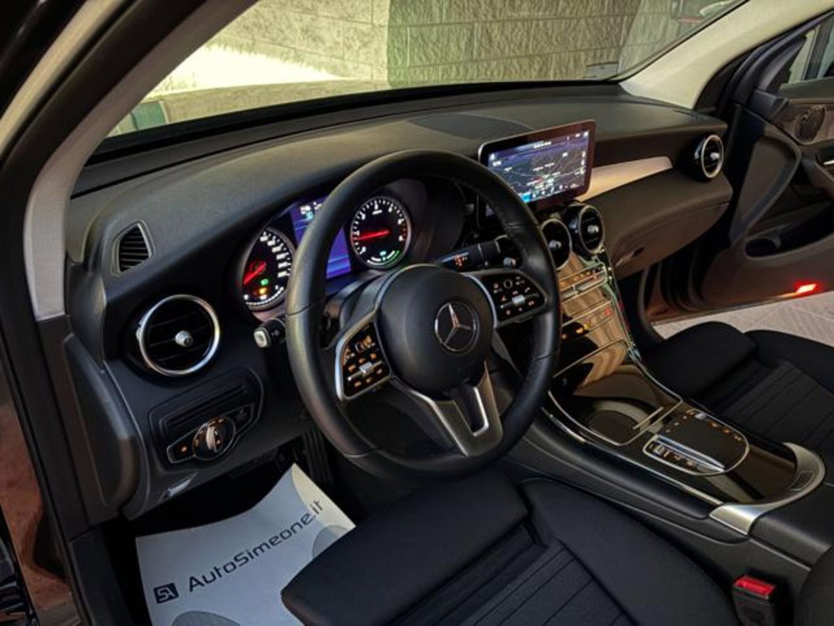 Mercedes-Benz GLC SUV 300 de 4Matic Plug-in hybrid Sport (12)