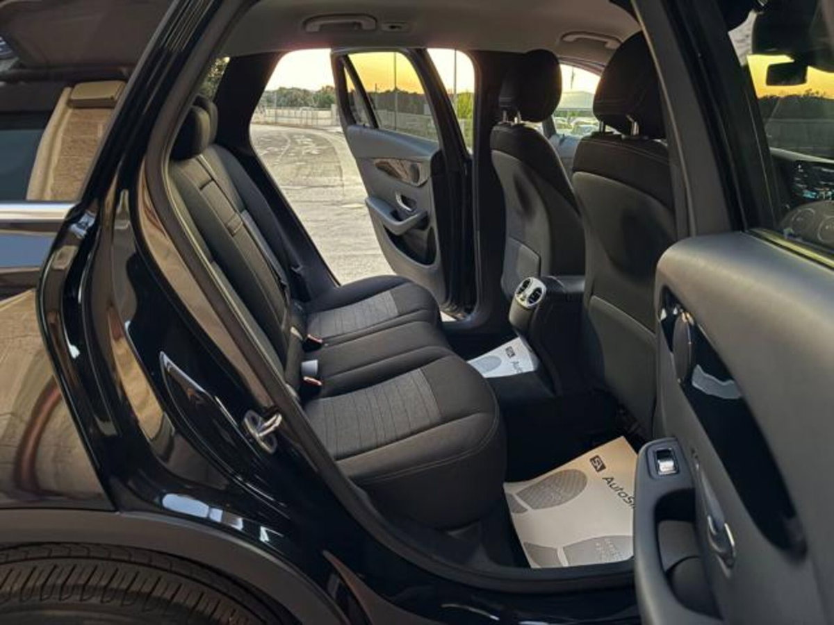 Mercedes-Benz GLC SUV 300 de 4Matic Plug-in hybrid Premium Plus (11)