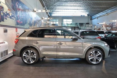 Audi Q5 Sportback 40 2.0 tdi mhev 12V S line Plus quattro s-tronic (2)