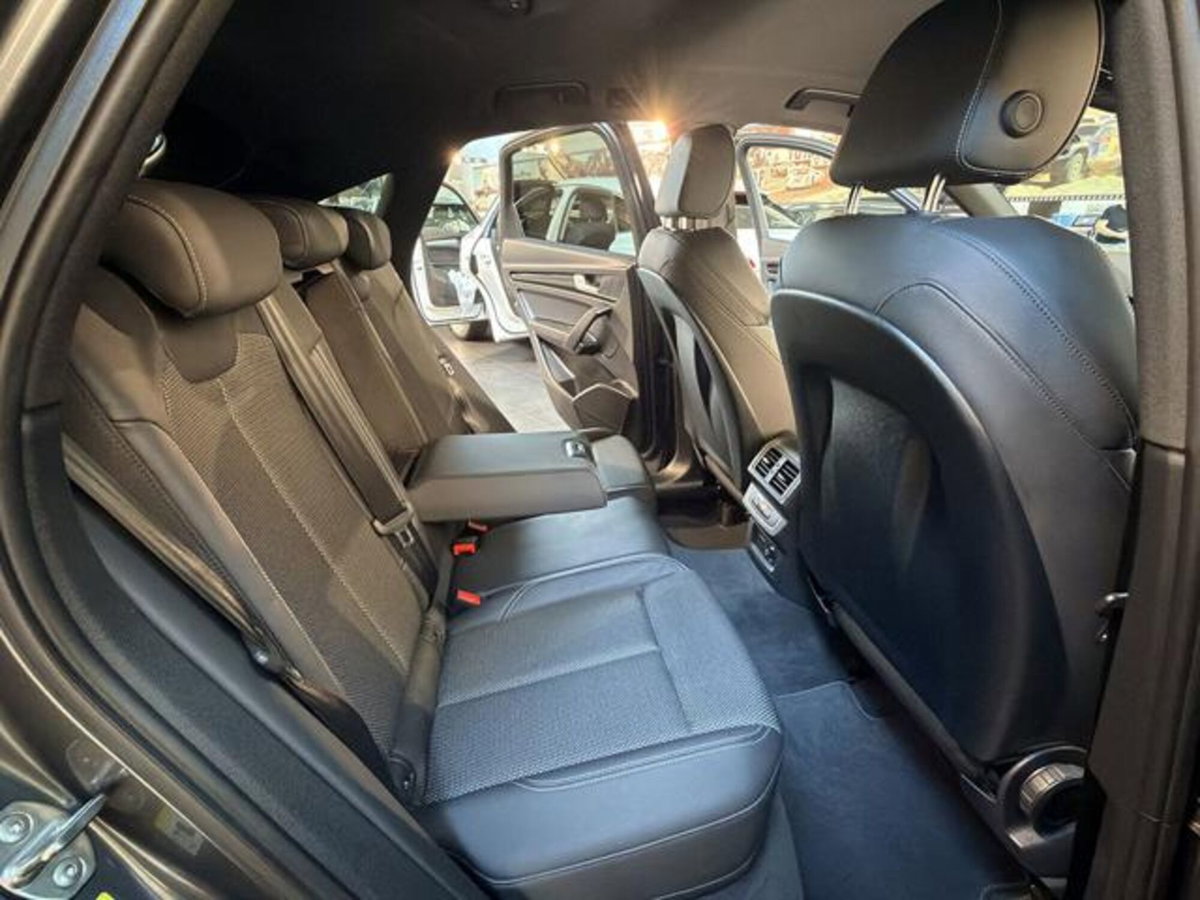 Audi Q5 Sportback Sportback 40 2.0 tdi mhev 12V quattro s-tronic (19)