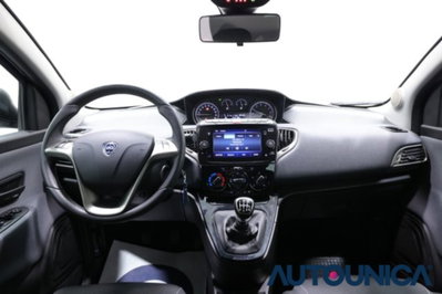 Lancia Ypsilon 1.0 FireFly 5 porte S&S Hybrid Gold Plus (10)