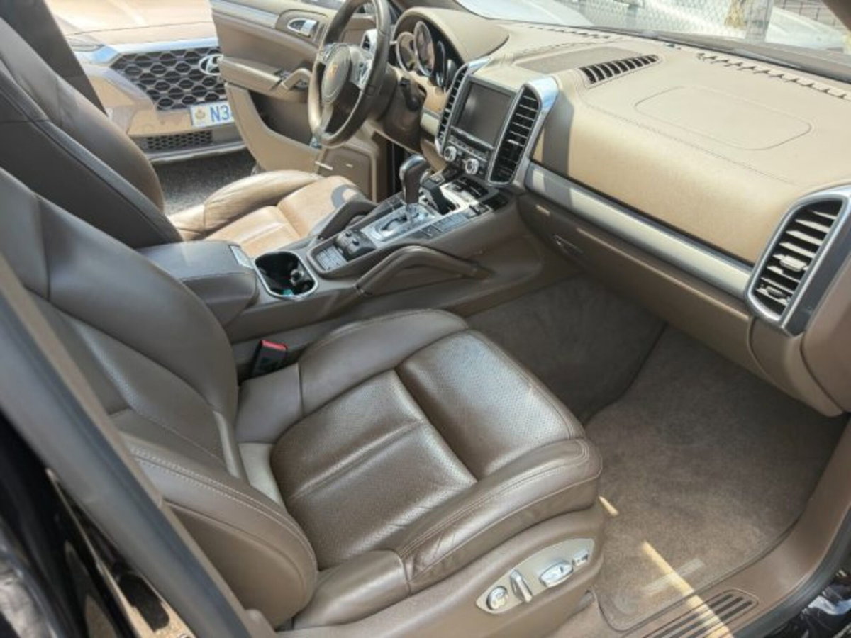 Porsche Cayenne 3.0 Diesel (10)
