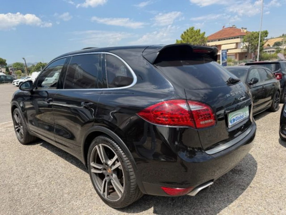 Porsche Cayenne 3.0 Diesel (5)