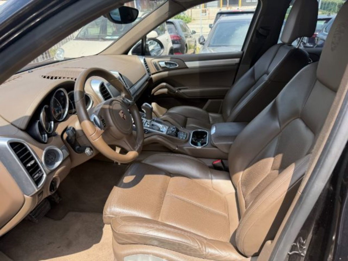 Porsche Cayenne 3.0 Diesel (8)