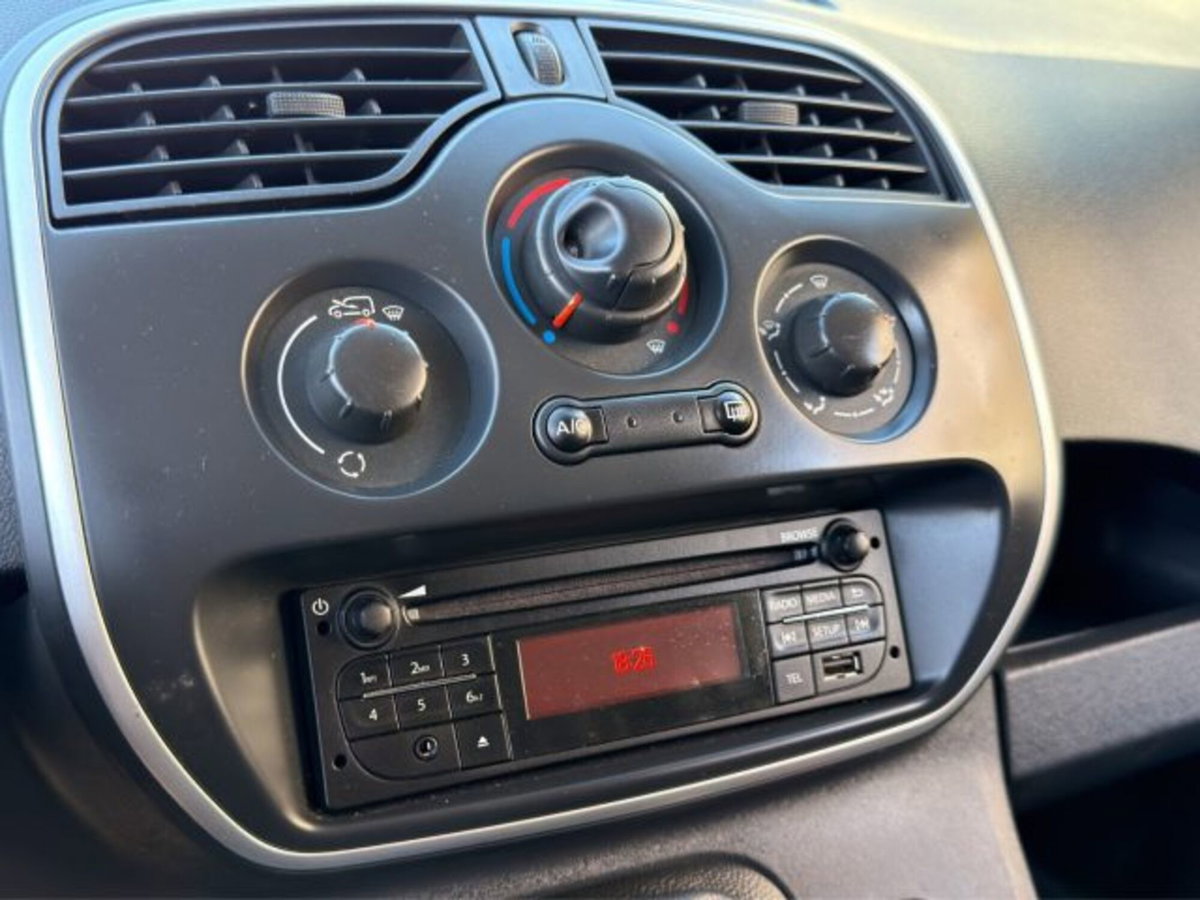 Renault Kangoo Blue dCi 115CV Express Furgone  Ice (13)