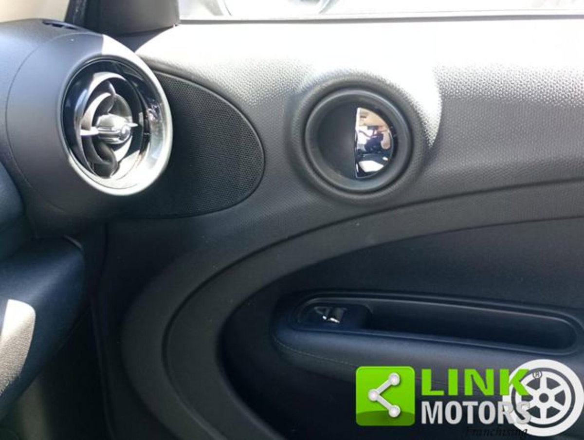MINI Mini Countryman 1.6 Cooper D Business Countryman (16)