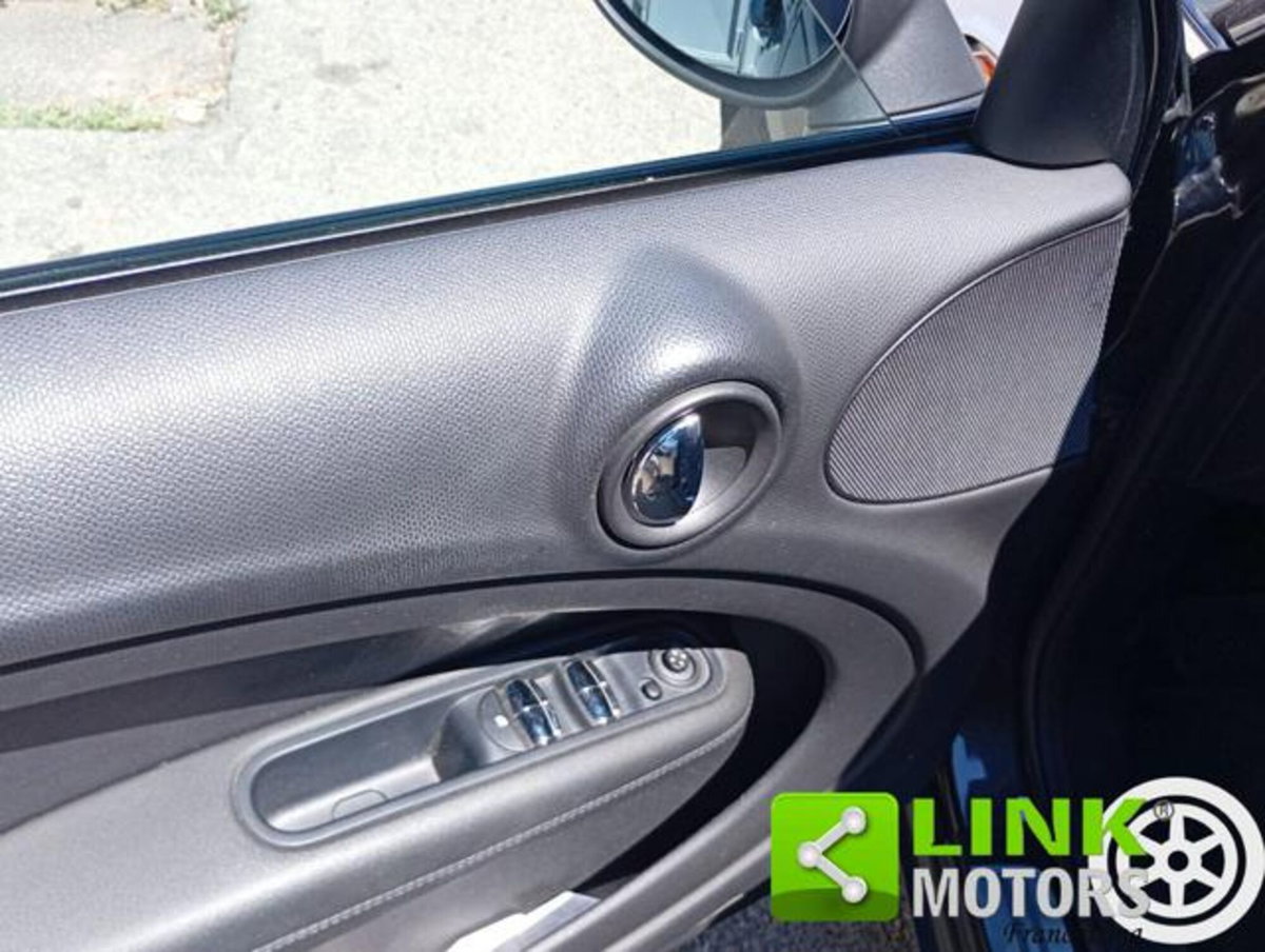 MINI Mini Countryman 1.6 Cooper D Business Countryman (19)