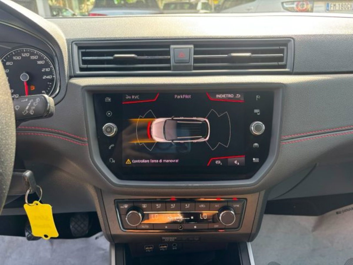 SEAT Arona 1.6 TDI 115 CV FR (15)