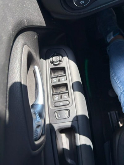 Jeep Renegade 1.6 Mjt 120 CV Night Eagle (15)